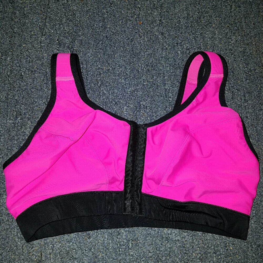 Plus size Sports bra